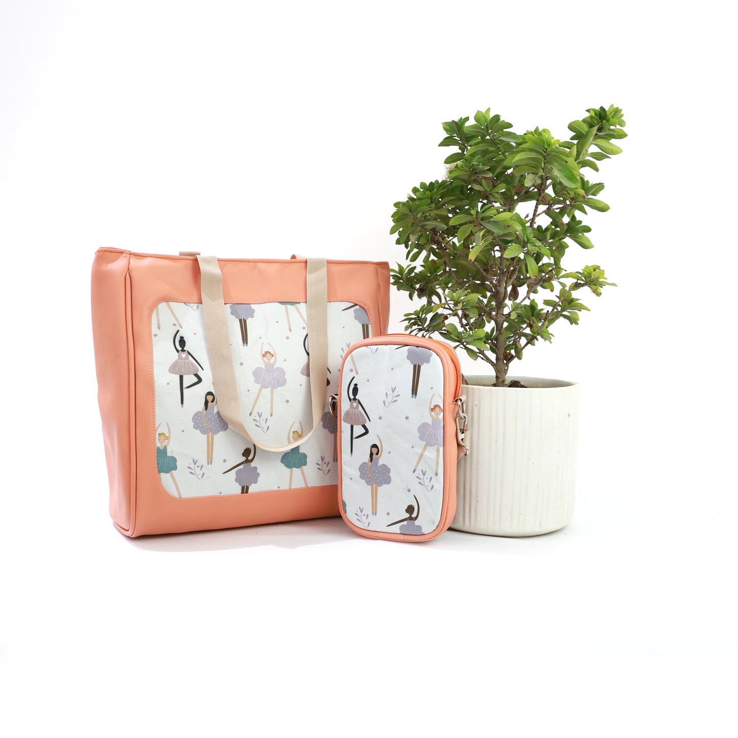 Dancing Elsa Tote bag