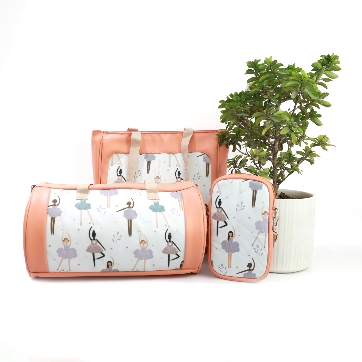 Dancing Elsa Tote bag