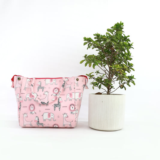 Pink lion zebra Tote bag