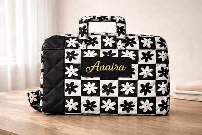 A Premium Personalized Retro Daisy Laptop Sleeve Bag
