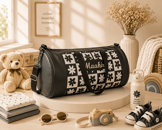 Retro Daisy Duffle Bag