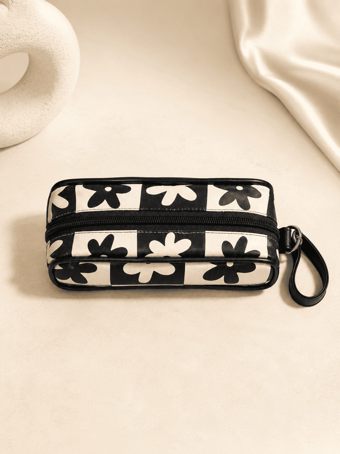 Personalised Kids Retro Daisy bag Sling Bag