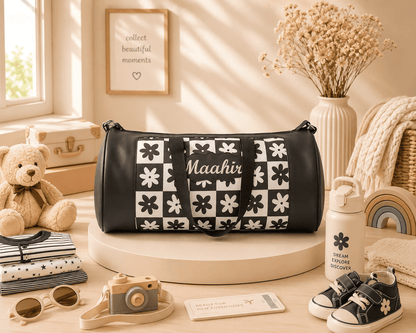 Retro Daisy Duffle Bag